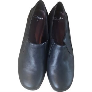 Clarks Black Leather Slip-On‎ Shoes Size 8